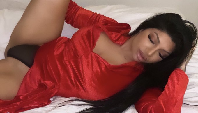 https://t.co/D0BETNeCE1 🥵 https://t.co/uUt8snMmrH