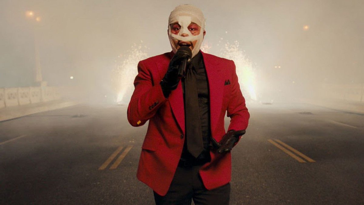 The Weeknd mostra mais uma vez que precisa mudar sua aparência para ser aceito pela indústria e pela mídia Hollywoodiana.