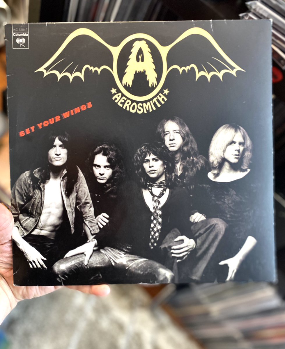 Well, now I'm in that mood. This was my first Aerosmith record, and probably my first non-Kiss LP(along with Love it to Death and the Bee Gees Sgt. Pepper). @metalmessiah9  @MoMetalTrax  @TimmyT47  @Burn1ng_Chr0me  @doomedparade  @perroju666  @sabbathbloodypc  @STARCHILD0920