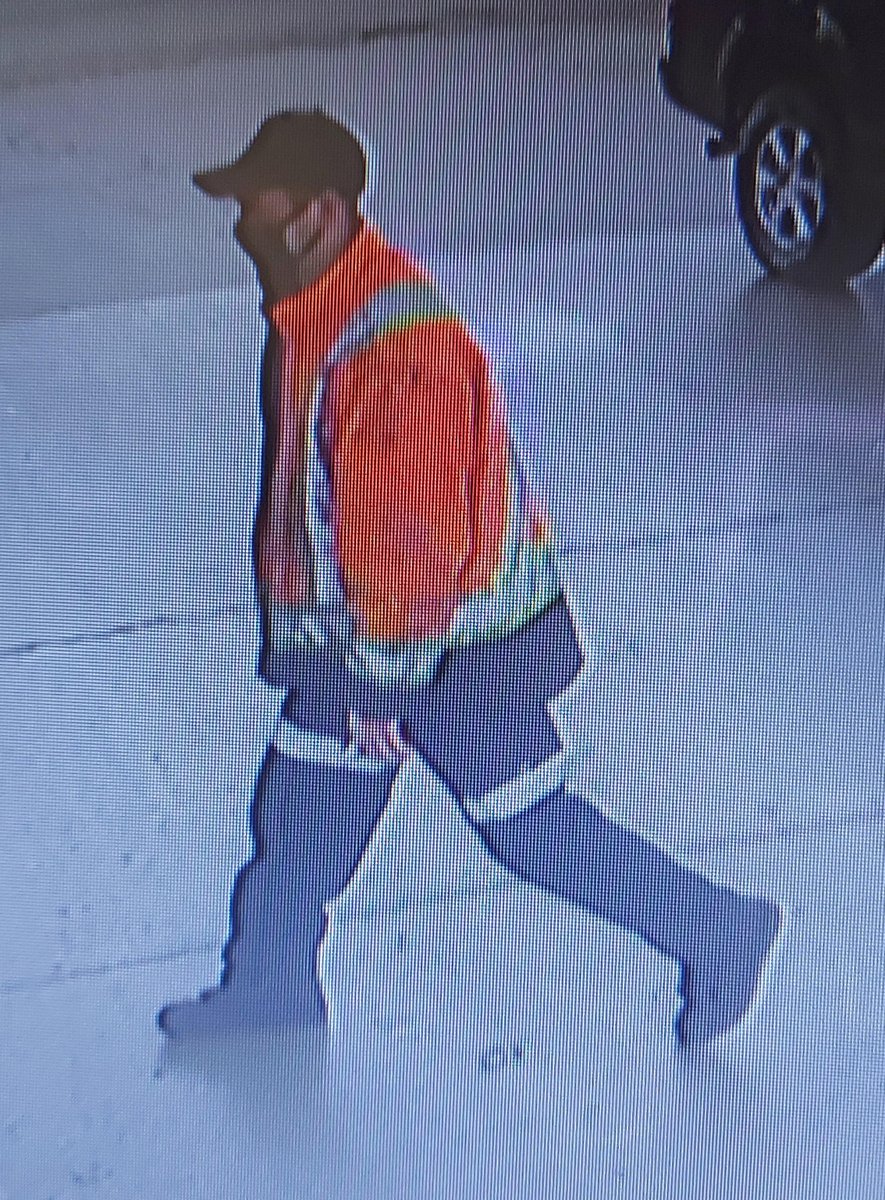 SouthSimcoePS's tweet image. PUBLIC HELP SOUGHT TO IDENTIFY SUSPECT:  We need your help to identify a suspect after a vehicle failed to stop for police in #Cookstown. Media Release -
southsimcoepolice.on.ca/media_release/…