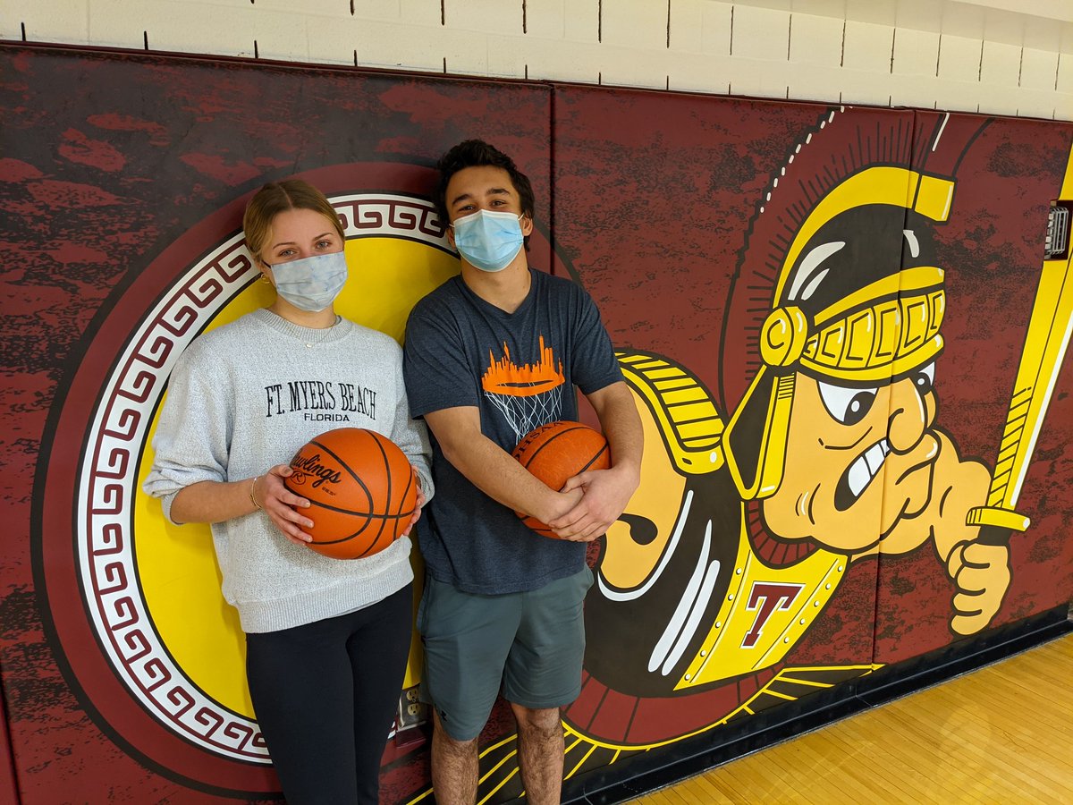 TurpinSpartans's tweet image. Thanks to @quakersteak for sponsoring our program and our half court shot! Claire and Danny were the shooters tonight and Danny made his half court shot to win $200! #WingsForDays #WonThisDay