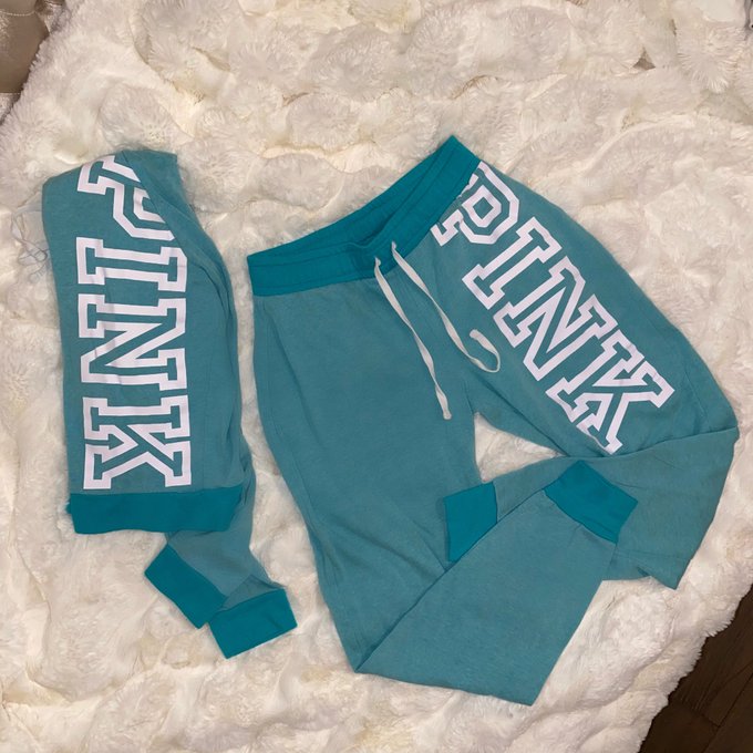 More items listed on my Poshmark✨All for $10😇 https://t.co/U1XYBMIQUX https://t.co/dsUThbc5WQ