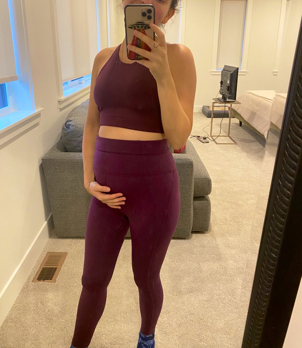 _michelleweiss's tweet photo. Buying matching workout sets as a form of self-care, pregnancy edition 🤗 https://t.co/joTQ5OYBBS