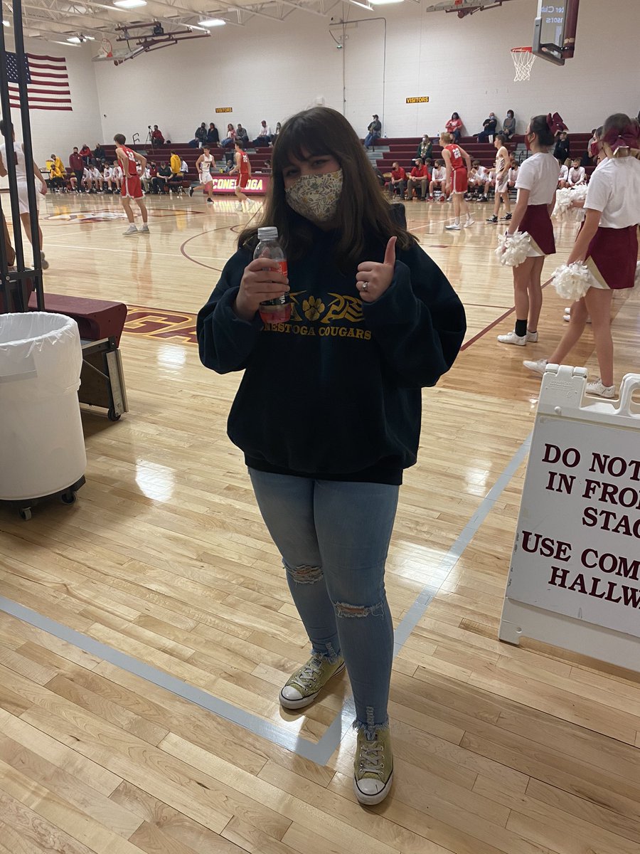 C1STOGAmusicdpt's tweet photo. Big shoutout to @lily_jayye for singing the Star Spangled Banner at tonight’s Boys Basketball game! Great job, Lily! https://t.co/vsk3cO7zjo
