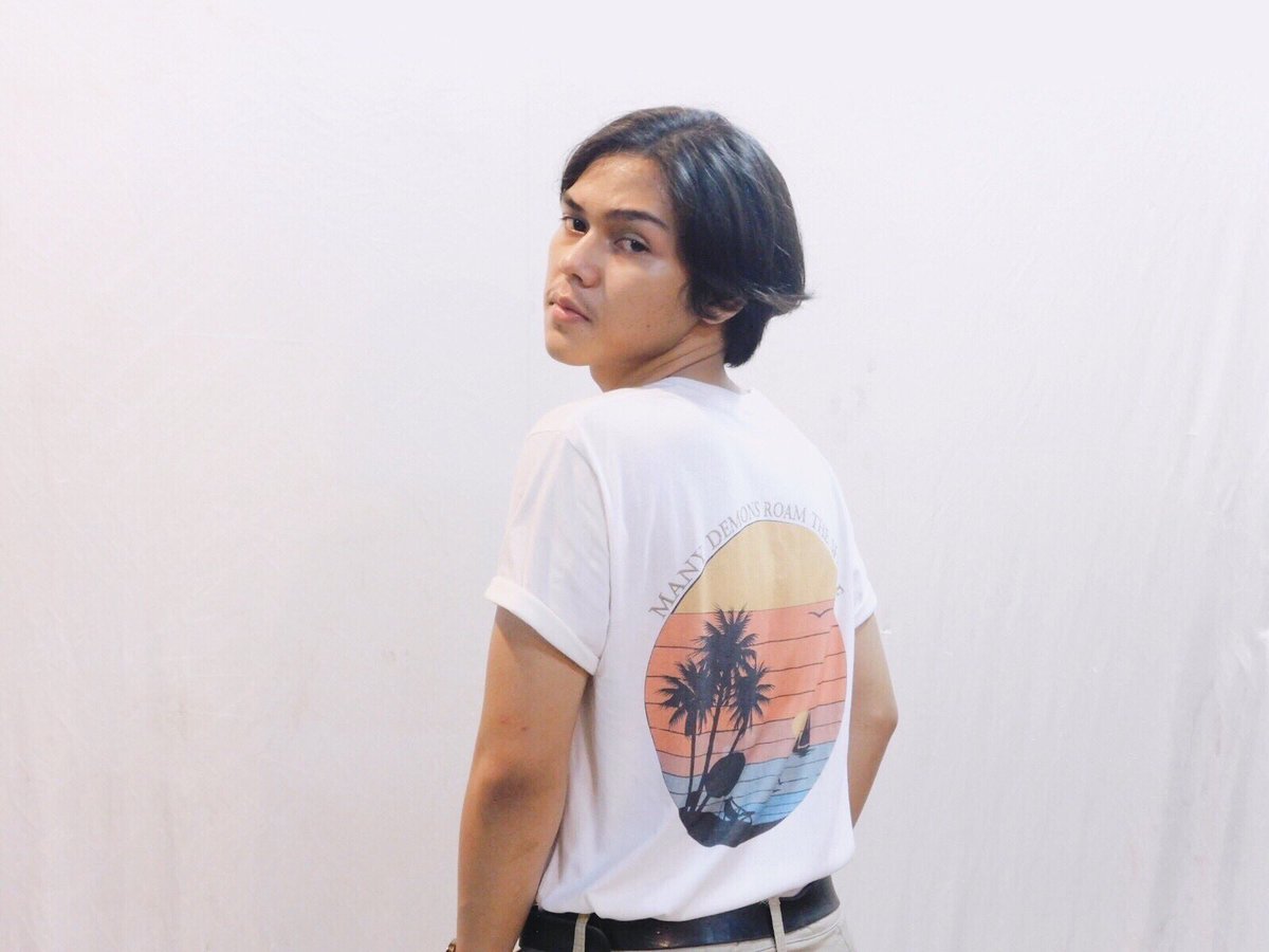 Demondeerofc's tweet photo. Semangat beraktivitas kembali di hari Rabu, Der! 💪🏻🦌

#Demondeer #StayClassy #Season4 #Localpride #SupportLocal #LocalBrand #jogjanakal #SemuaBisaBerubahMaju #BuRisma #Kemensos https://t.co/Mepp92YORL