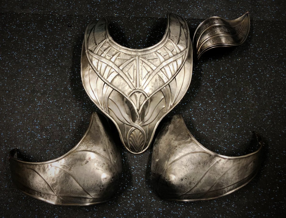 TheTalentedFool's tweet photo. A little work cleaning up a banged-up set of production made prototype Helium armor from the Disney “John Carter of Mars” movie, made by Weta. Worked out the dents, removed some weird paint and filler, hit the rust, polished, oiled. Left some weathering. Looking pretty good! https://t.co/uu2oMTJKdm