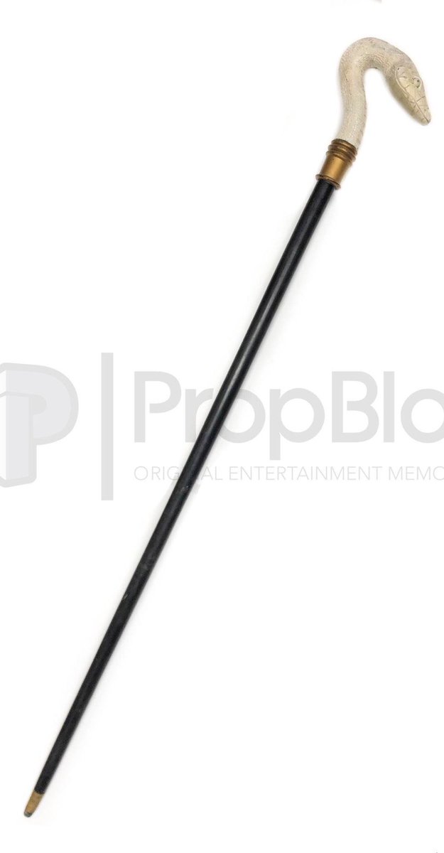 TheTalentedFool's tweet photo. In today’s “got too many irons in the fire” we have this original production-made casting of the Ophidian cane head from the Star Trek: TNG “Time’s Arrow” two-parter.

I don’t have a lathe, so this $15 snooker cue should make a good start on the replica cane shaft.

#TimeSnakes https://t.co/luCxxvKRoX