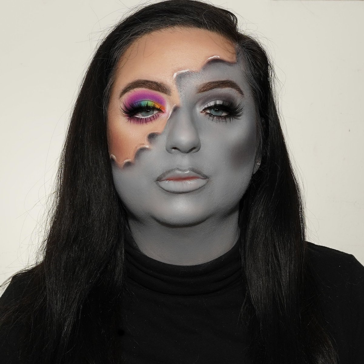 lauracristinax's tweet photo. 💕 DRIPPING IN COLOR  💕
I’ve been dying to recreate this look by @keilidhmua 
#rainboweyeshadow #rainboweyelook #rainbowmakeup #rainboweyeshadowlook #rainbowlook #facepaint #cutcreasemakeup #cutcreaselook #colorfulmakeuplooks #colorfulmakeuplook #colorfuleyeshadow #mehronpaints https://t.co/fZvdOWS9ql