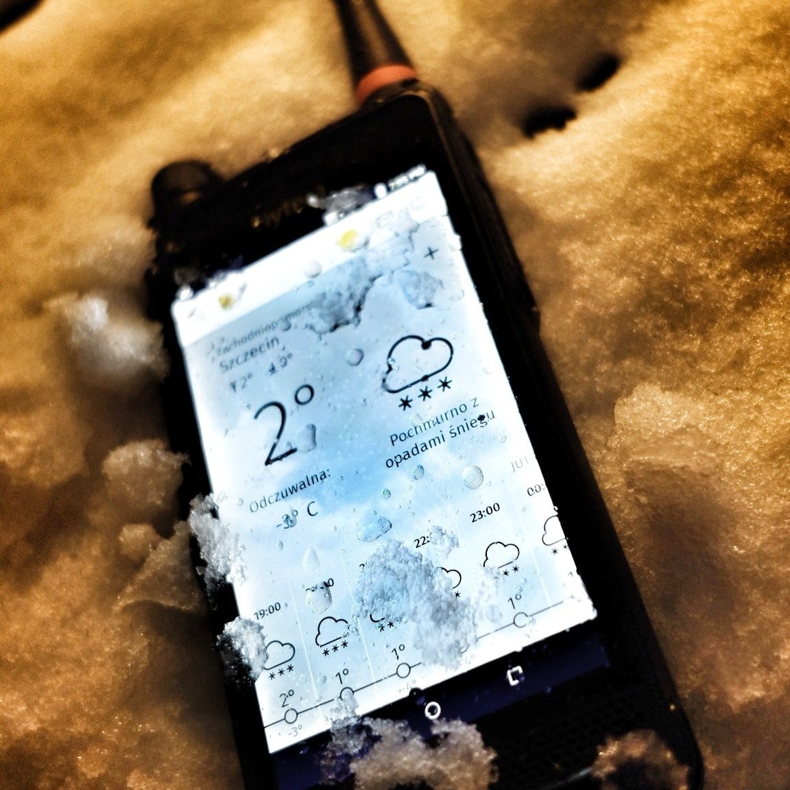 HyteraHYT's tweet photo. Steady operation, even in harsh environment. #Hytera #PDC550 #multimoderadio https://t.co/tWDOje1NTn