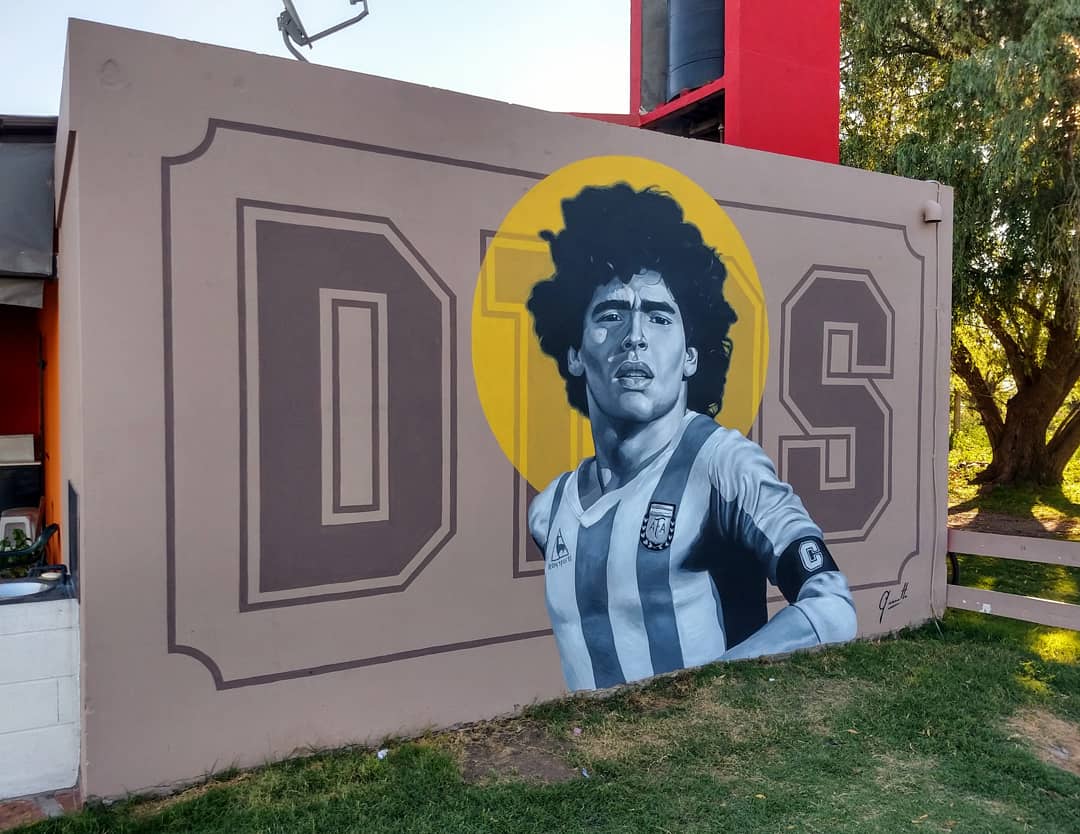 LuchoGianinetto's tweet image. Mi hermano es un tremendo artista y hace cosas como estas! #D10S plasmado en un mural! Le sobra talento al guaso! 
Si le dan rt para compartir lo que hace le dan una mano increíble!
#Maradona #maradonaeterno  #DiegoEterno #DiegoArmandoMaradona