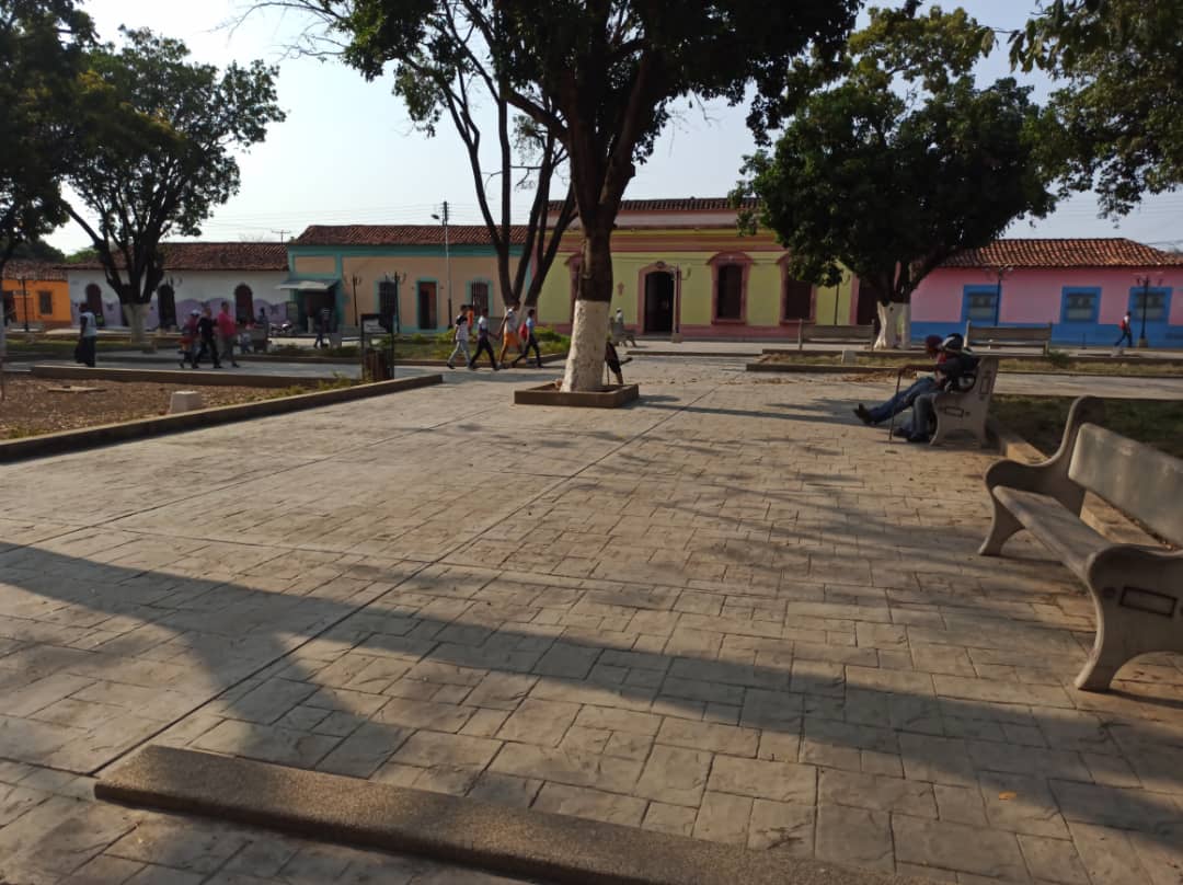 AlcaldiaSSebR's tweet photo. Nuestras calles están llenas de historias y hoy más que nunca #06Ene, celebraremos 436 años de la Ciudad Primogénita de Aragua San Sebastián de los Reyes
@FelixJPSUV 
#436AñosDeHistoriaYFe https://t.co/Bur6w1hJWu