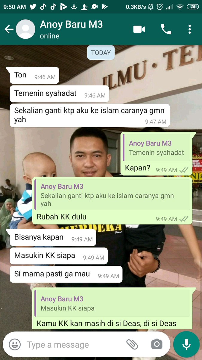 ntoniusn's tweet photo. KOMPLIT!

Pertama adek no 2 yg mualaf.
Kedua saya.
Terakhir yg bungsu dari nyokap mau syahadat.

ALHAMDULILLAH 🙏🙏 https://t.co/x1jB1BCqR3