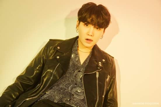 monnie_art2001's tweet photo. ☆•°Oh isn't our suga a beautiful rebel prince in the magazine weverse?😍💜*:.˛ ˚ღ゚
Fanart by KRD
#민윤기 #dibujo #FanartsBTS #sugafanart #suga #fanartbts #BTS #fanart #dibujodigital #drawings #drawing #Sugaweloveyou #WeverseMagazine #Weverse https://t.co/ds9gK8mJd2