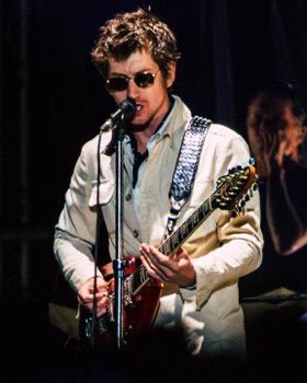 HAPPY BIRTHDAY ALEX TURNER OMG 