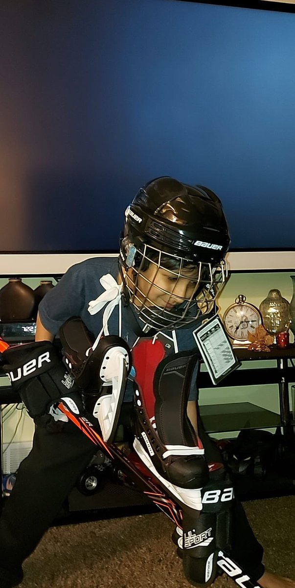 PurbaPrabh's tweet photo. Thanks @ApnaHockey for making our youth become more aware about hockey !! https://t.co/zkF1Adzt3x