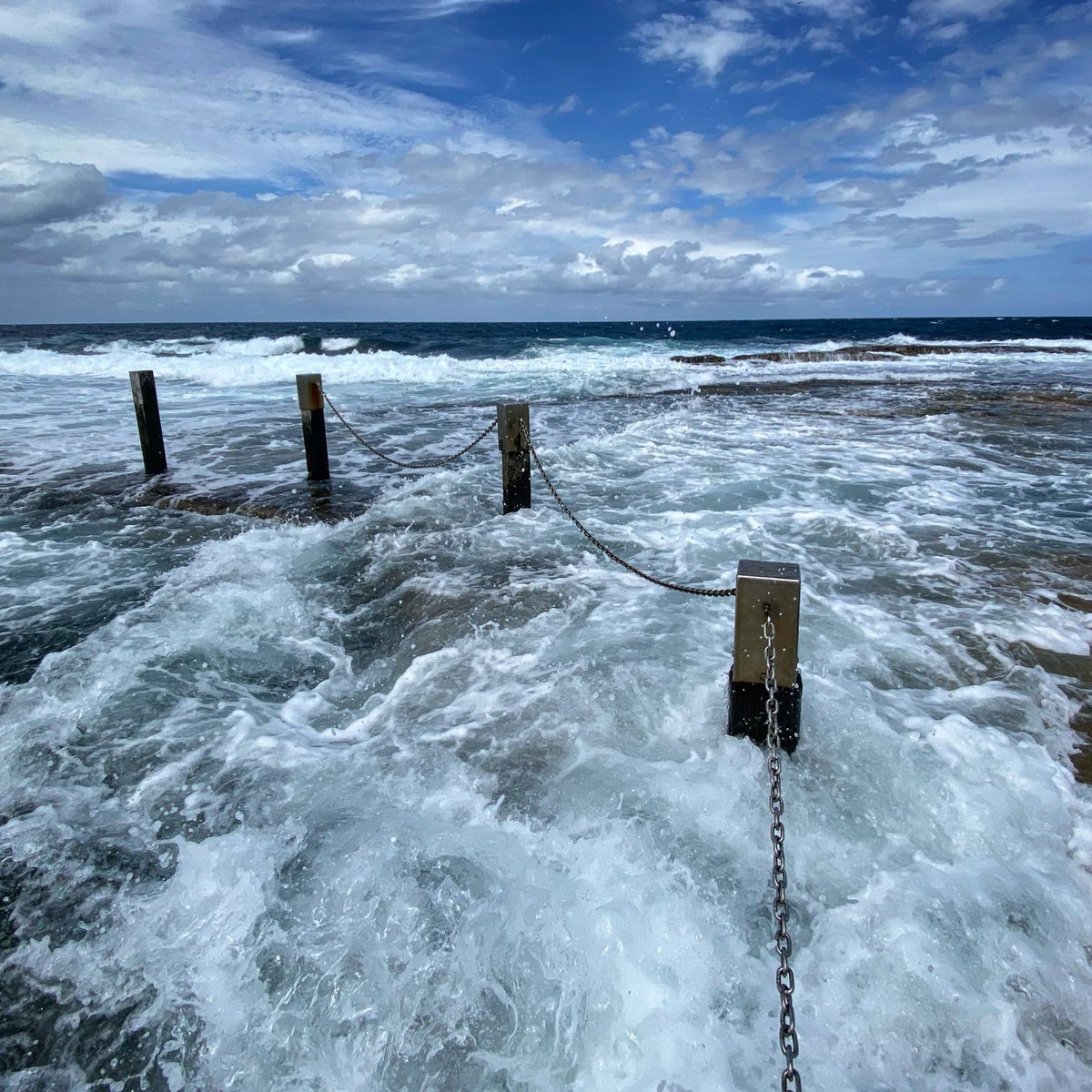 DrEmmaLJohnston's tweet photo. High tide at the pool. #seapools #seapoolsofsydney #coast https://t.co/eo8f0HLlnC