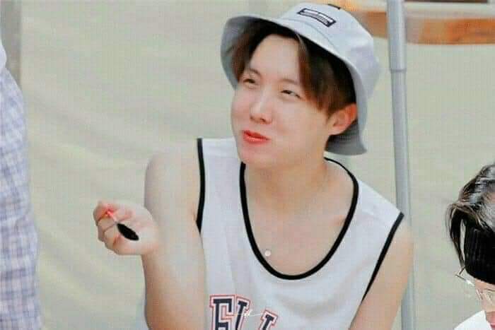 Since hobi's Birthday is coming hehe— Hoseok being the smallest thing in this world (a devastating thread) 