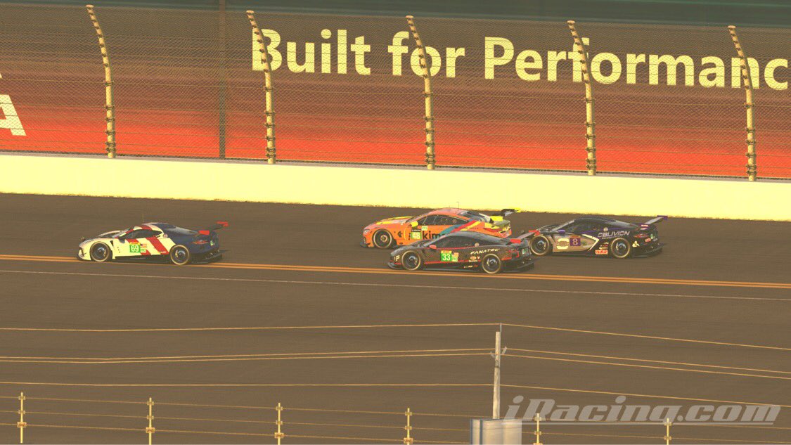 AaronLurty's tweet photo. The boys finding some speed together in GTE Tuesday Practice!
#TeamRRL | #GTETuesday https://t.co/LvcpLXTOzk