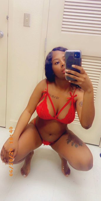 GOTTA NEW 5'1" FUN SIZED SUPA NASTY FREAK WITH A SUPA WET PUSSY COMIN Y'ALL WAY THIS MELANIN SHORTYY<a href="/tag/mrfreaknasty"class="tags"><span>#mrfreaknasty</span></a>