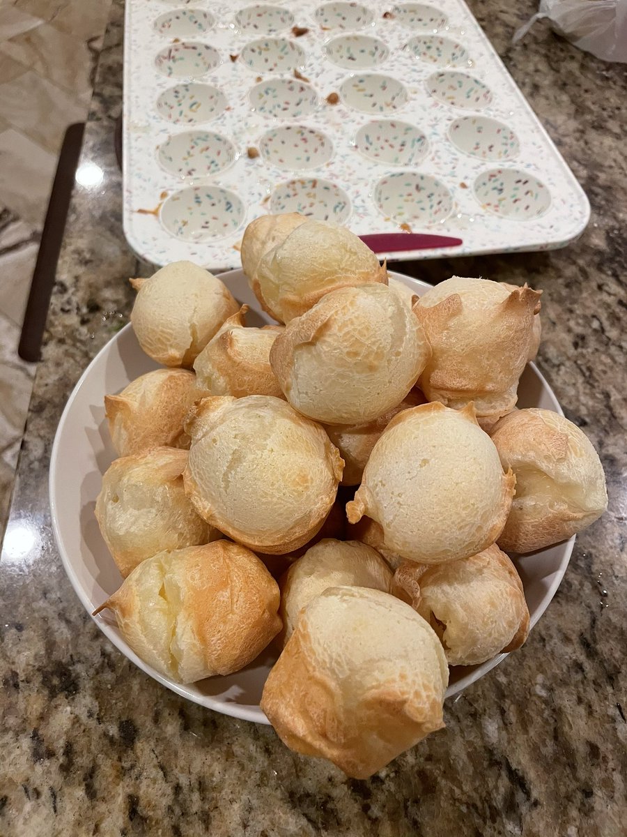 MichelleDangMD's tweet image. Homemade “brazibites” inspired by @_NancyMD Omg so yum #icancook #Cooking