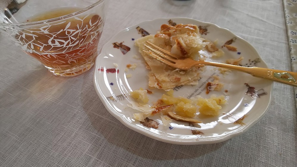 フランスのお正月用ケーキ ガレット デ ロワ が超おいしそうだし日本でも結構浸透してきてるっぽい Togetter フランスのお正月用ケーキ ガレット デ ロワ が超おいしそうだし日本でも結構浸透してきてるっぽい Togetter