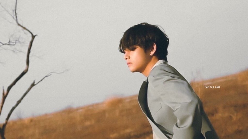 taeteland's tweet photo. he feels like paradise https://t.co/Pu2SlHxWjj