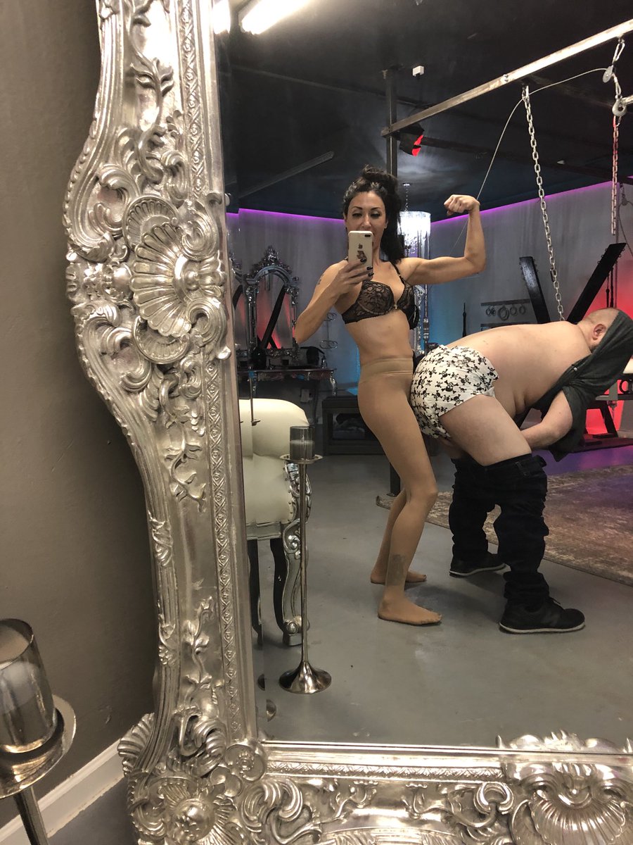 MadisonStudio4's tweet photo. #beingaweirdo @madisonstudio4 
#kink #nonumber2 #pantyhose #diaperfetish https://t.co/MaRhsuping