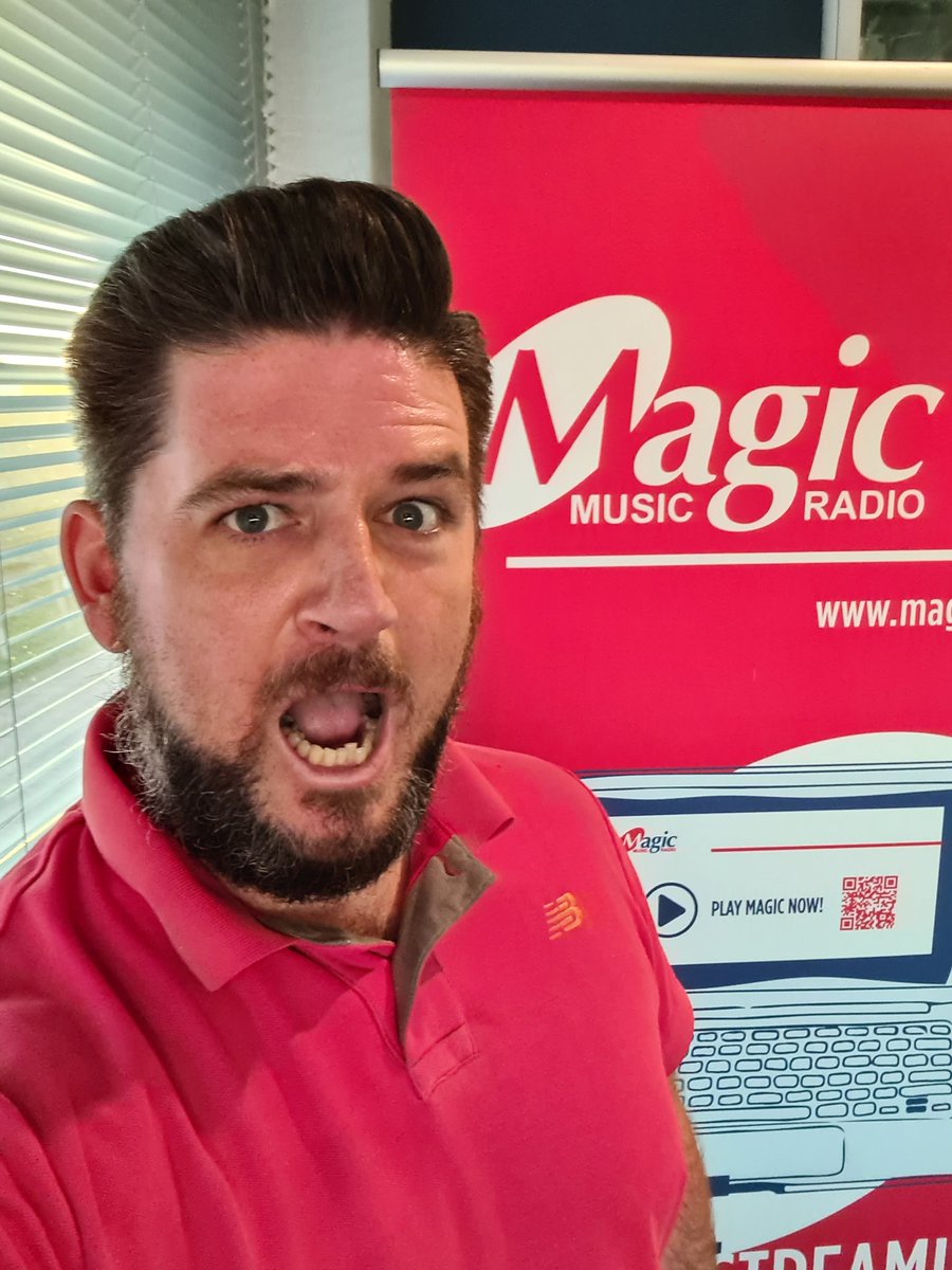 Morning!! 
Roses are Red, 
Violets are Blue, 
My face is sunburnt &amp; You're probably reading this on the loo?

Back on your wireless @Magic828Music &amp; <a href="/LMRadioSA/">LM Radio SA</a> &amp; on <a href="/DStv/">DStv</a> Channel 821 for #BreakfastRadio