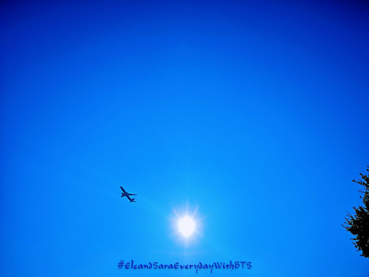InvisibleArmyIT's tweet photo. Yesterday, today, tomorrow, always. ๐๐
#EverydayIStillLoveBangtan ๐
#aMomentWithBangtanInThis2021 ๐ธ
#EleAndSaraEverydayWithBangtan ๐ถ
#FinalGift ๐ฎ๐น https://t.co/Lp7nJILahL