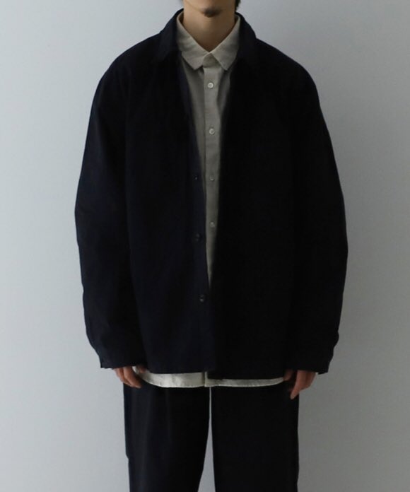 cf_takasaki's tweet photo. New arrival

【スーピマコットンアーミーシャツ】

定番のスーピマコットンオックスフォードの生地で新作を製作しました。
シャツジャケットのように使用していただけるサイズ感になっています。

#nestrobe #confect #高崎 #opa https://t.co/hLdWehnHNW