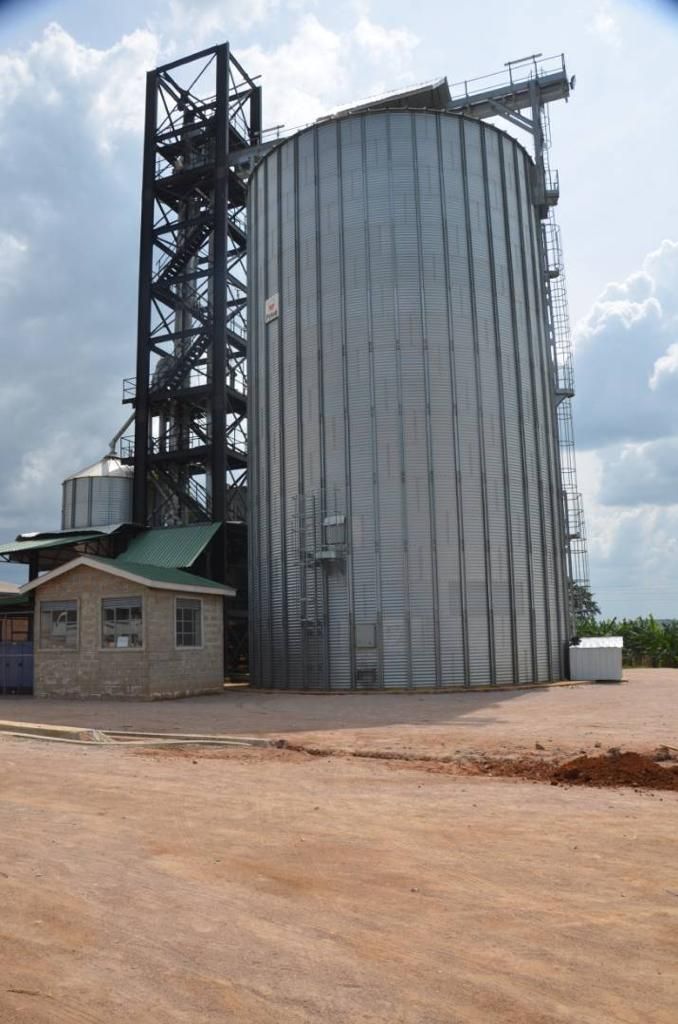 OWC_ug's tweet photo. . @GovUganda has installed 80 Assorted Agro-Processing Facilities country-wide including; 33 Coffee Hullers, 2 Rice Hullers and 30 Maize Mills, 14 Milk Coolers and 1 Cocoa Bulk Centre to provide storage, branding, and value-addition to agricultural commodities. https://t.co/9ZY72L2cGv