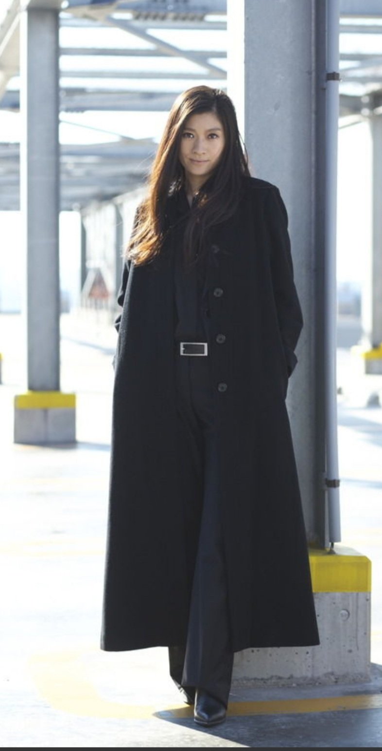 黒服のhaya 複業の宣教師 En Twitter 06年の篠原涼子主演ドラマ アンフェア にハマってからというもの 篠原涼子演じる雪平 夏見のカッコよさに憧れ ロングコートを探しているものの メンズ系は良いのがなく 近い物を買って 黒服のhaya 複業の宣教師 En Twitter 06年の篠原涼子主演ドラマ アンフェア にハマってからというもの 篠原涼子演じる雪平 夏見のカッコよさに憧れ ロングコートを探しているものの メンズ系は良いのがなく 近い物を買って