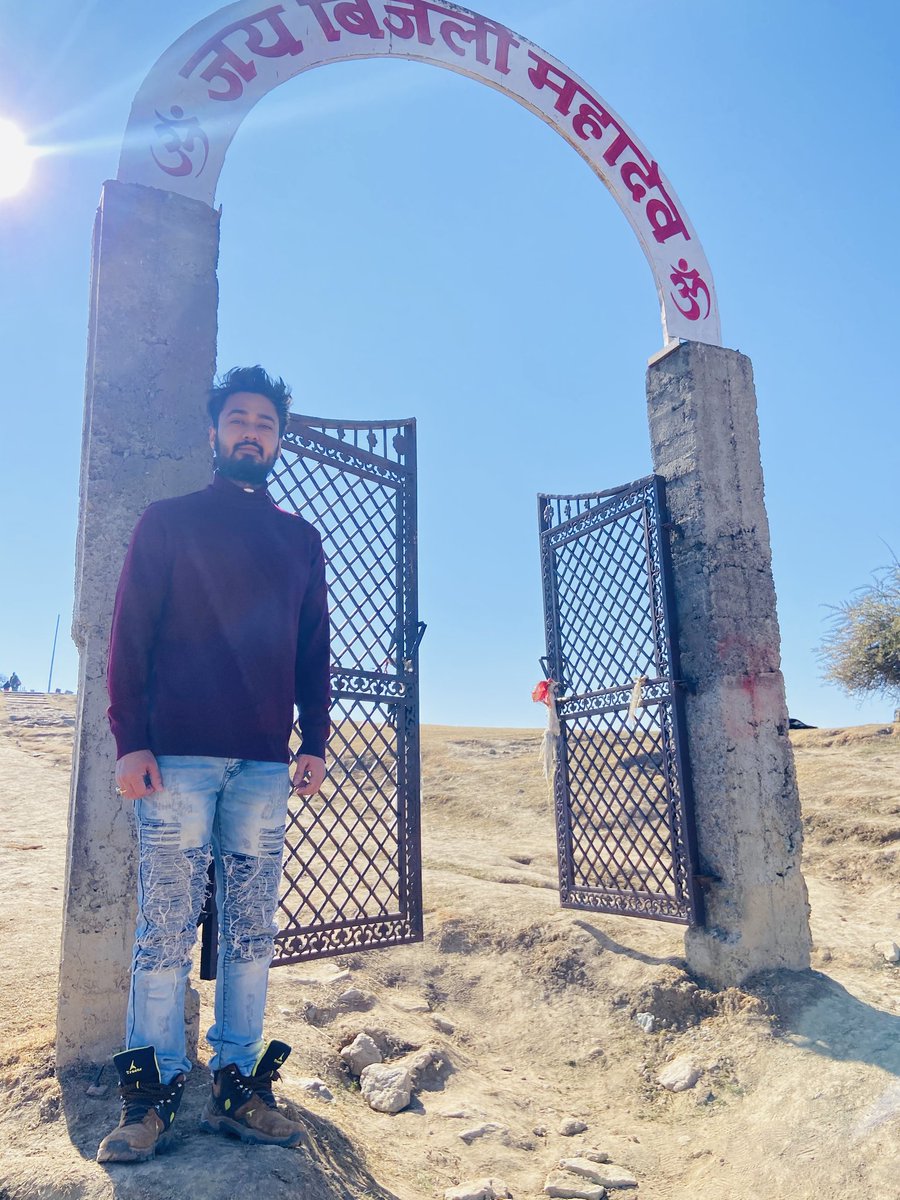 _deviL_14's tweet image. “Don’t listen to what they say. Go see.”