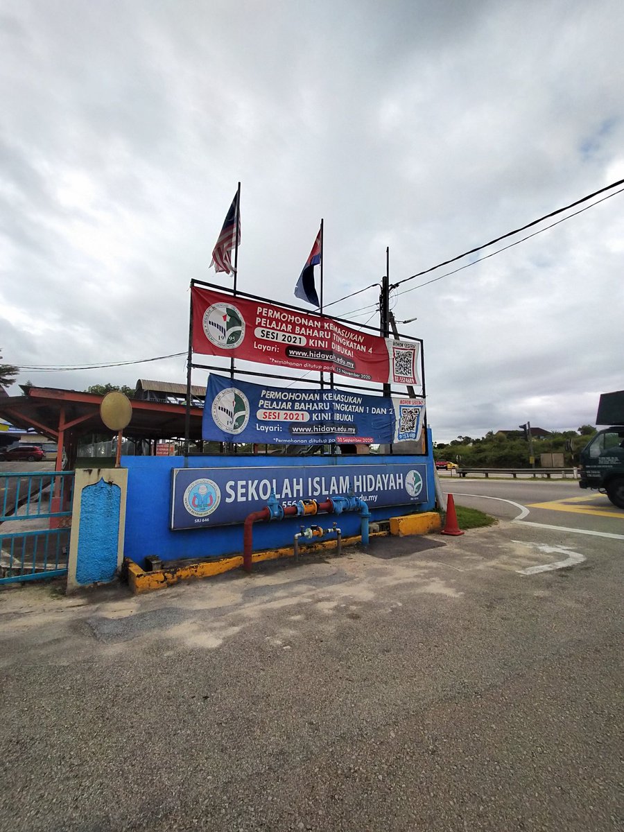 luthfieusry_'s tweet photo. Tempat jatuh bangun dan tempat cipta kenangan. 

Terima kasih #SMIHJB https://t.co/DyueJkUGZl