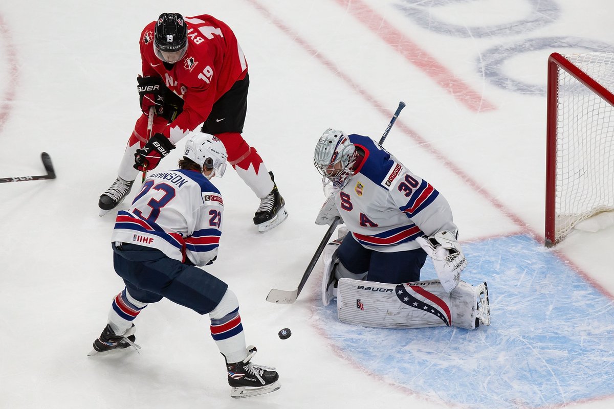 NBCSportsHockey's tweet photo. SHUTOUT ✅
GOLD MEDAL ✅

TAKE A BOW, SPENCER KNIGHT! 👑 https://t.co/sZDBL22dnd