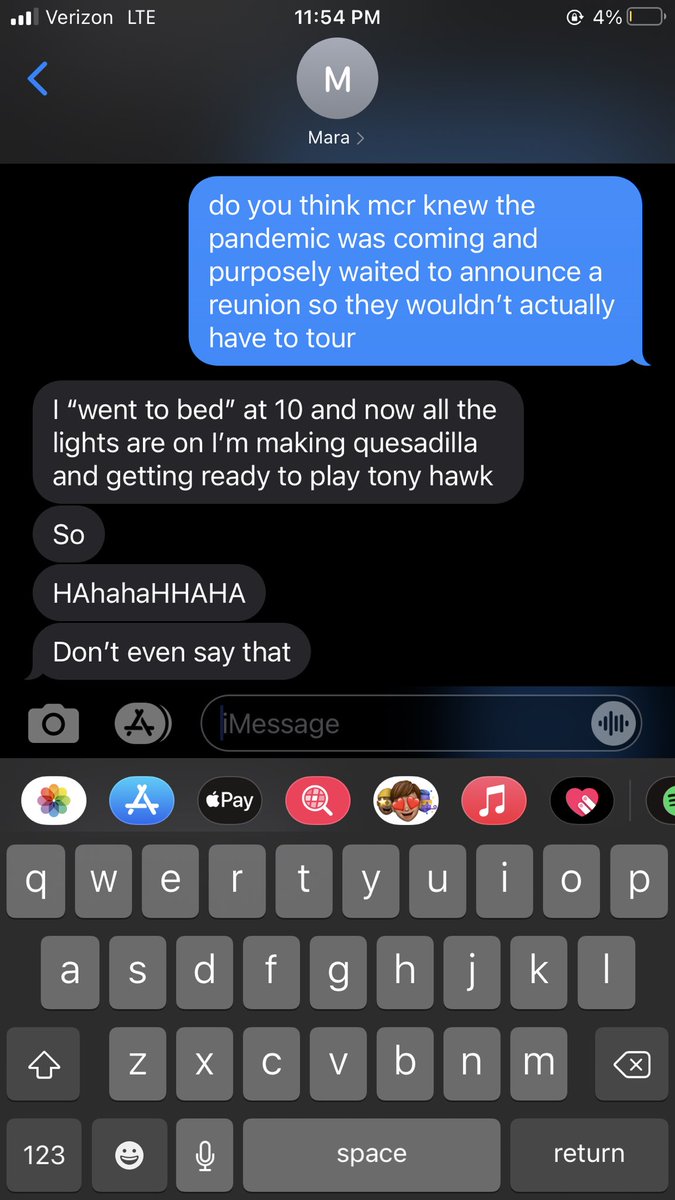 mary_manos's tweet photo. mara is listening to angel olsen while playing tony hawk and i know mcr is plotting against us https://t.co/d6hTcp9O9K