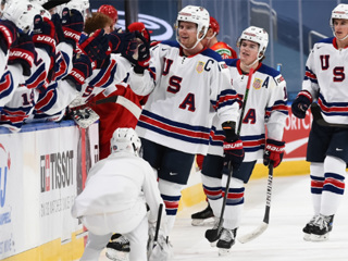 Project987p's tweet image. Чемпионат мира среди молодежи выиграли хоккеисты США
vesti.ru/article/2507228