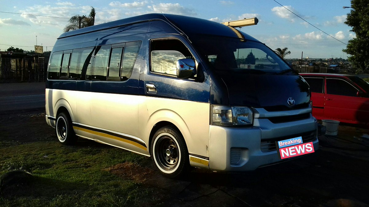 iamkatz_'s tweet photo. @XtremmeDJ my side hustle is i am a taxi driver on weekends.. i started in december when i was on leave cause i was bored. There is money there but i wouldnt leave my job to drive taxi's daily. On a good weekend id make R500-R600 for myself #YMornings https://t.co/O3aioecFQF