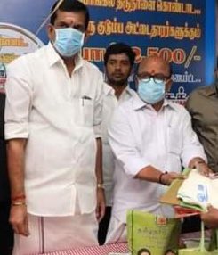 vazhapadi's tweet photo. து சபாநாயகர் பொள்ளாச்சி ஜெயராமன் உடன்  #பொள்ளச்சிபாலியல் வழக்கில் கைது செய்யப்பட்ட அதிமுக மாணவரணி செயலாளர் அருளானந்தம் ! 
கடந்த இரண்டு வருடங்களுக்கு மேலாக அதிமுக அரசு மெத்தனம் காட்டி வந்தது அவர்களுடைய கட்சியினர் இந்த வழக்கில் சம்பந்தப்பட்ட தால் தானா ? #JusticeForPollachiVictims https://t.co/jTCWAq24nM
