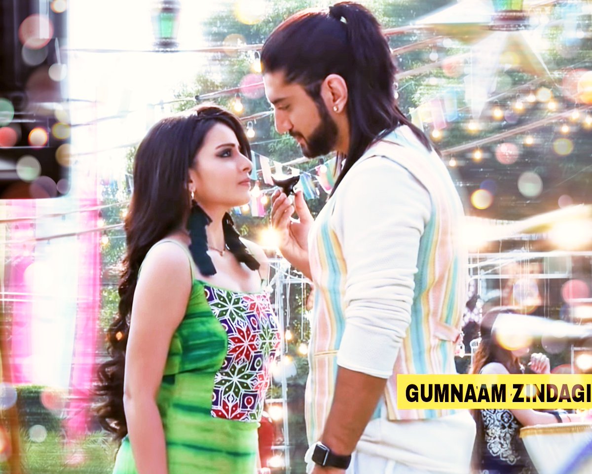 Tujhe sochta hoon main shaamon subaah...

Isse zyada tujhe aur chahoon toh kya...

#RiKara #ShreNal #KunalJaisingh #ShrenuParikh #WeLoveShreNal