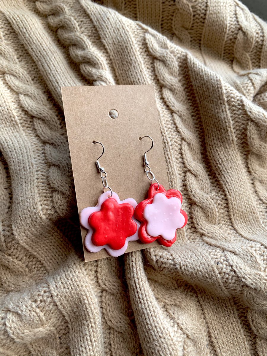 LyraCreations's tweet photo. hoping to wake up to some sales on these babies!! 

goodnight everyone!! 🧡

link below <3 https://t.co/aPbes4pZMG