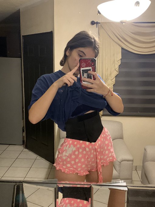 El d&iacute;a q me se me ponga la cintura as&iacute; no m hablen para enamorarme, porque no los wa pelar https://t<a href="/tag/nuevafotodeperfil"class="tags"><span>#nuevafotodeperfil</span></a>