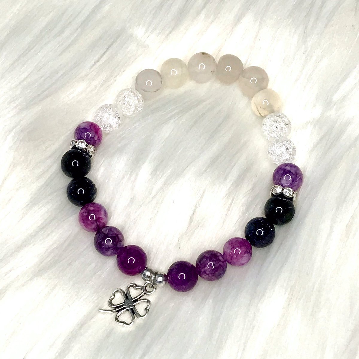 neck_step's tweet photo. Custom
เมื่อลูกค้าอยากได้สีม่วง พ่อค้าก็จัดให้ครับ
ราคา : 399 บาท (จัดส่งฟรี)
#NeckStepbyGames #necklace #bracelet #handmade #handmadejewelry #stone #stonejewelry #สร้อยคอ #สร้อยข้อมือ #กำไรหิน #กำไรหินนำโชค #หินนำโชค #หินมงคล https://t.co/AOefqPHzPI