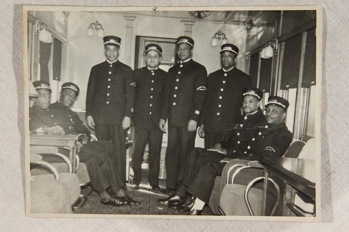 12/ Randolph, qui est généralement oublié dans cette histoire au profit d'activistes du "black power" des années 60 a crée le Brotherhood of Sleeping Car Porters, premier syndicat noir. Je vous conseille notamment ce documentaire:  https://vimeo.com/ondemand/milesofsmiles