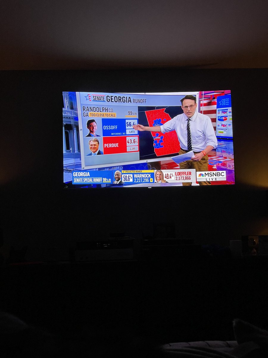 GaryGriffinNow's tweet photo. #chartthrob #mapdaddy 6am and still going strong!!! #byemitch https://t.co/REr3HJXIyw