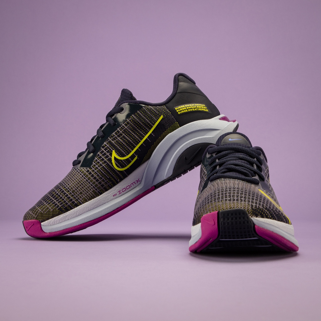 sportsshoes_com's tweet photo. Keep moving in your cardio classes with the Nike SuperRep Surge. With comfort and style, you'll be chasing down your fitness goals in no time: https://t.co/RiM625niDF
#sportsshoes #nofunstandingstill #nike #nikelondon #swooshlife #nikesuperrep #superrep https://t.co/jGFpZOtPSS