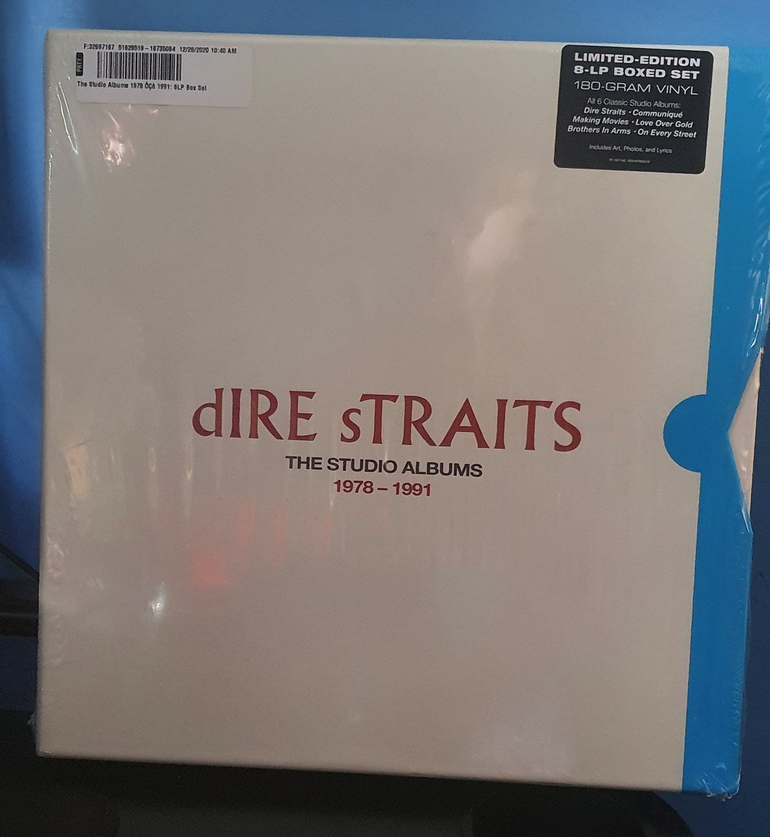 After waiting weeks for the <a href="/DireStraits77/">Dire Straits 🎸</a> LP collection to arrive, I can safely it was worth the wait
<a href="/MarkKnopfler/">Mark Knopfler</a>