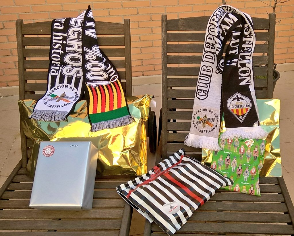 SMananos's tweet photo. ¡Los reyes magos este año se han superado!, me han traído...
una ENTRADA para el partido de #CopaDelRey de esta tarde, #CDCastellón -#CDTenerife. ¡Qué ganas de volver a animar a nuestro equipo en el #EstadioCastalia!
#Fedpecas #ppo https://t.co/LfTULZAojc