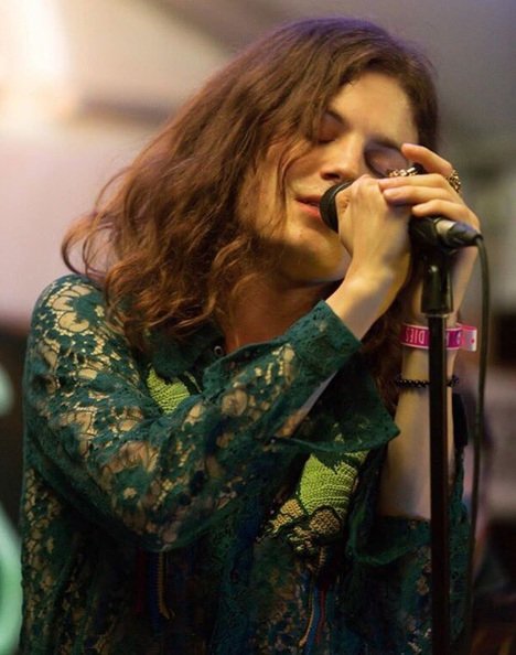 bornsmusicabie's tweet photo. Happy Birthday 
Baby  @bornsmusic  
Much Love 🎆🌻🌻🌻🎆 https://t.co/bFfuVnksER
