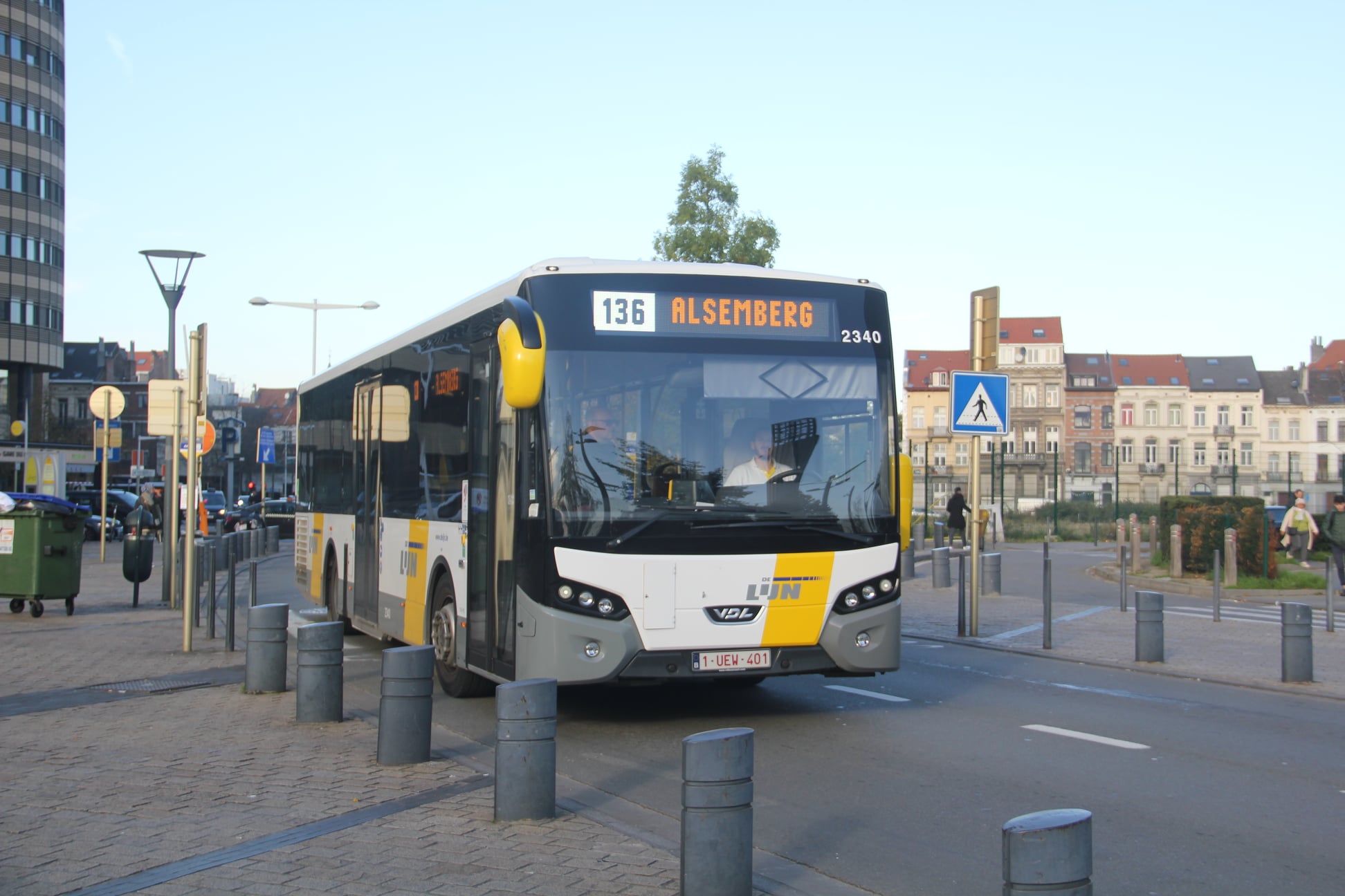 De Lijn on Twitter: "#VlaamsBrabant #Bus137 Aanpassing: vanaf deze week 137 op in lijn 136, die vrijwel dezelfde route volgt. 👉 De ritten en de reisweg van lijn